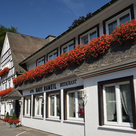Hotel Haus Rameil Леннештадт Экстерьер фото